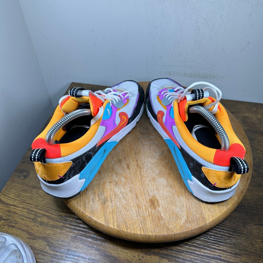 Nike Air Max Futura 90 Womens 9.5 White Hyper Pink Orange Sneakers FD0821-100 - Picture 3 of 9